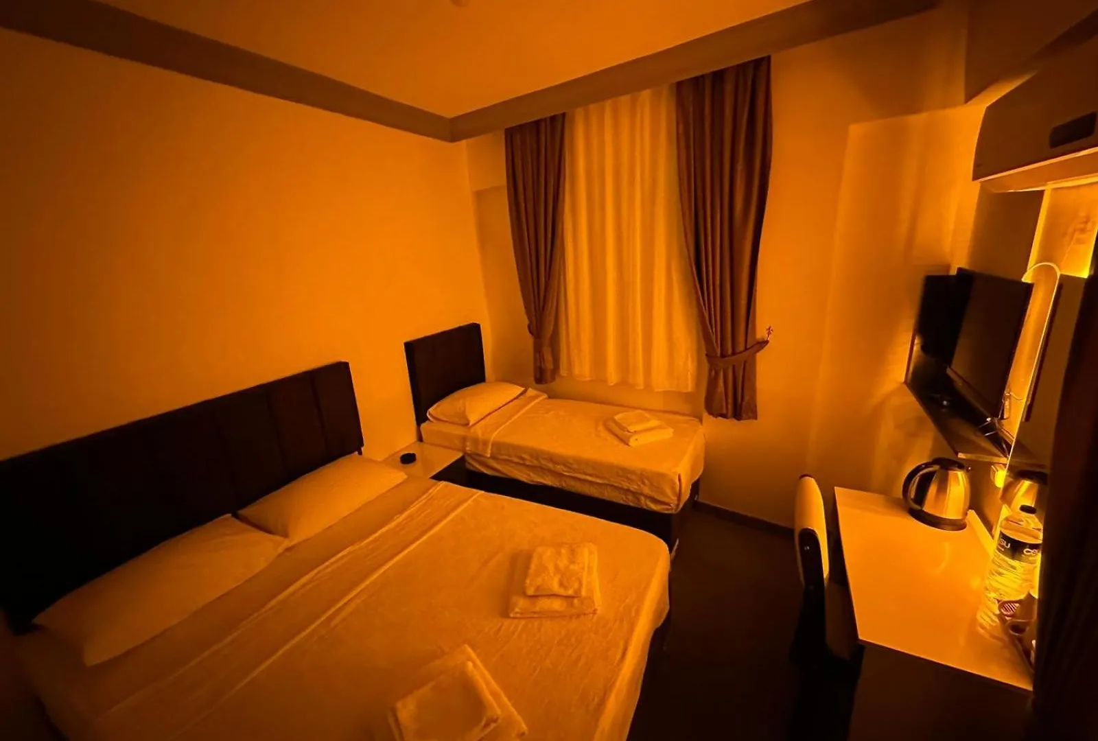 Ezel Group Hotel Antalia 0*,  Turchia